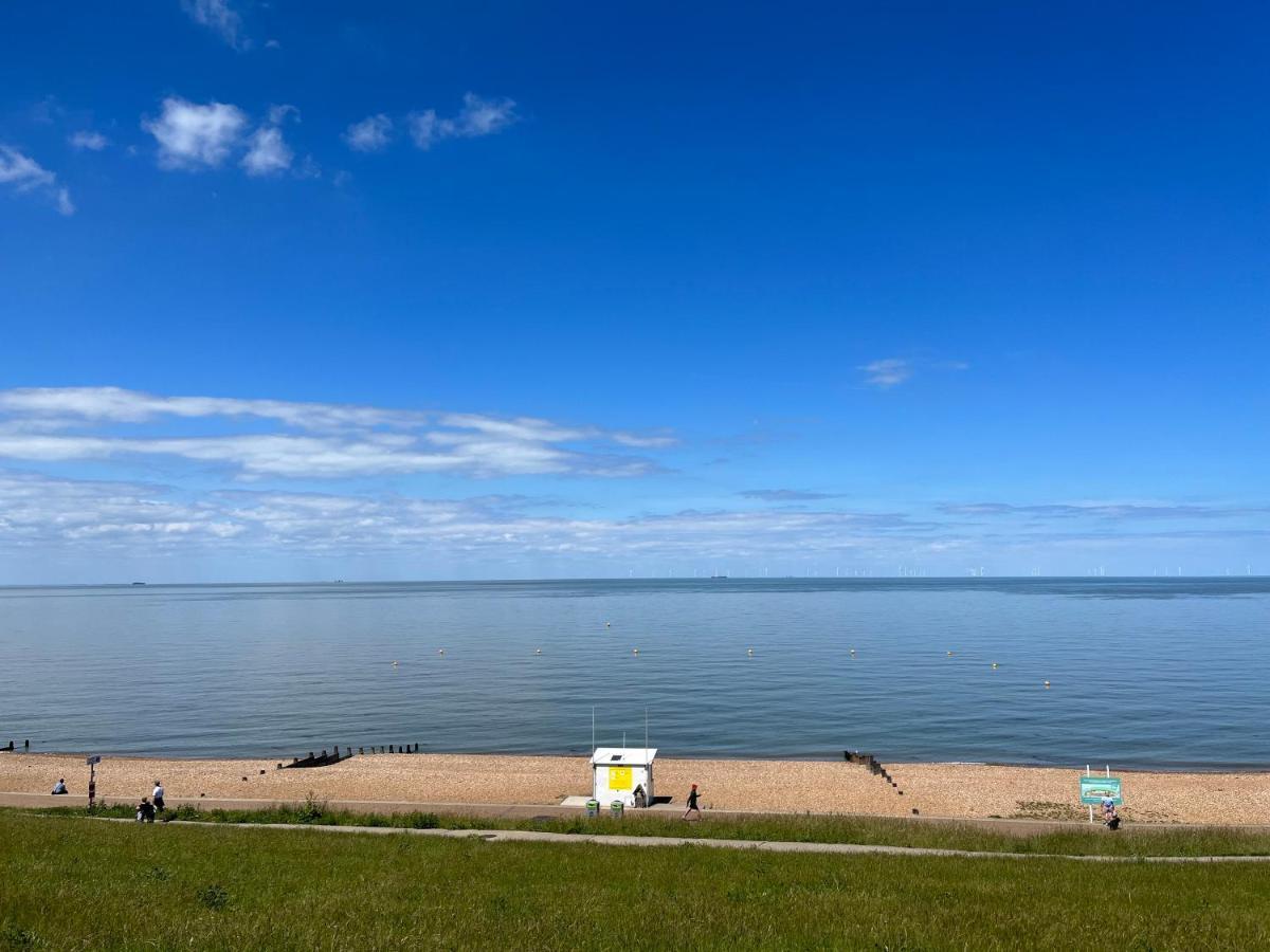 Whitstable The Jolly Villa Bagian luar foto